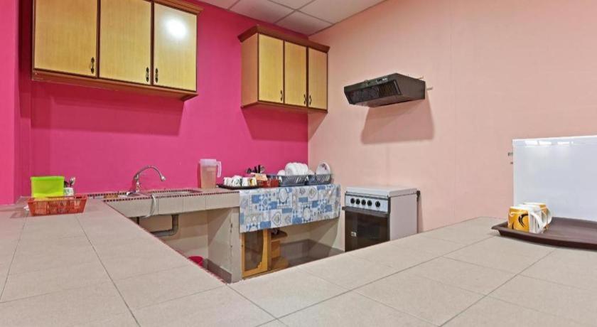 Oyo 90672 De Paradise Turtle Hotel Kerteh Luaran gambar